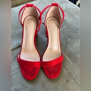 Women’s Size 7 Red Shoeland Heels